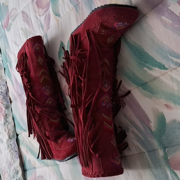 Like New,Indian-Style,Embroidered,Knee-high,Suede,Red,Fringed,Moccasin Boots ❤️ - Picture 8 of 10